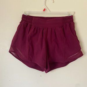 Lululemon hotty hot shorts 2.5"